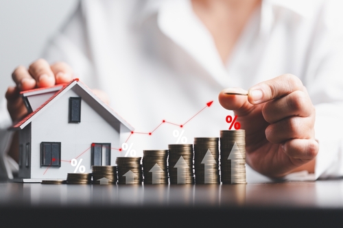 Two year fixed rate mortgages sub-6%: A housing market boom?